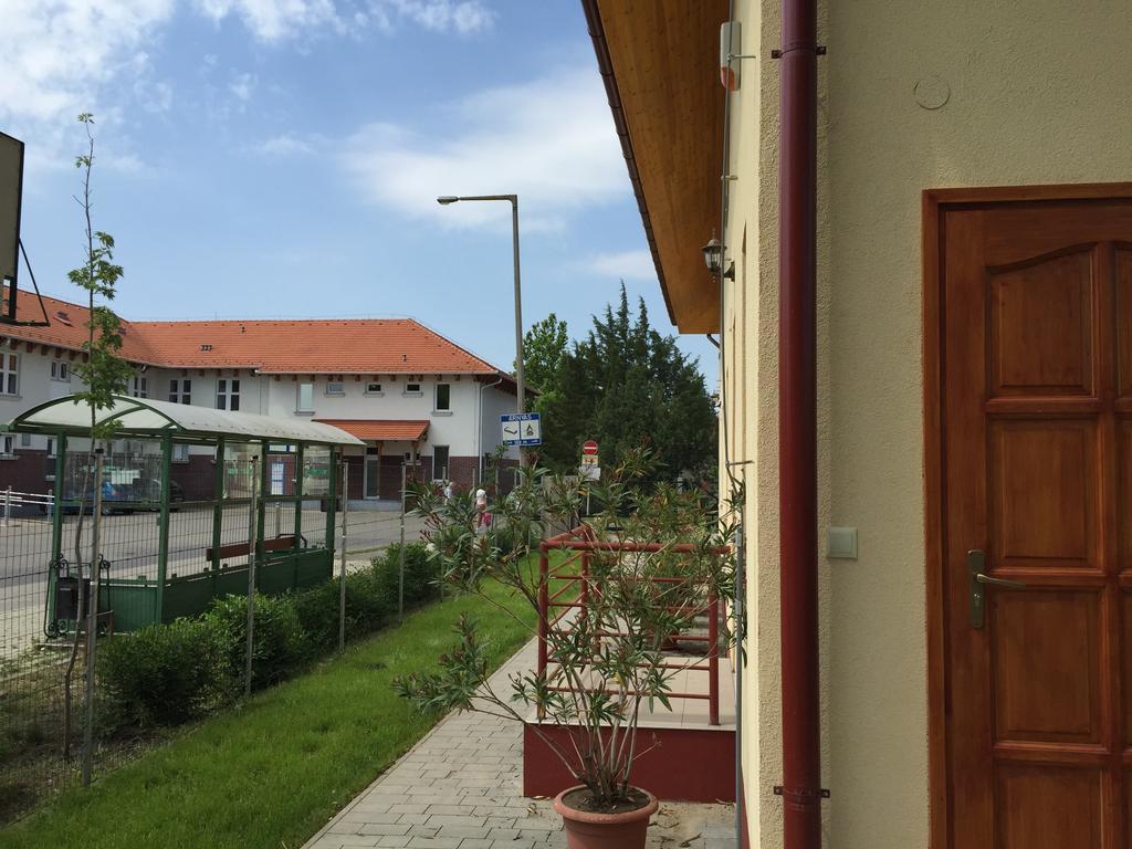 Aqua Thermal Soterapia Es Apartmanhaz Puspokladany Номер фото