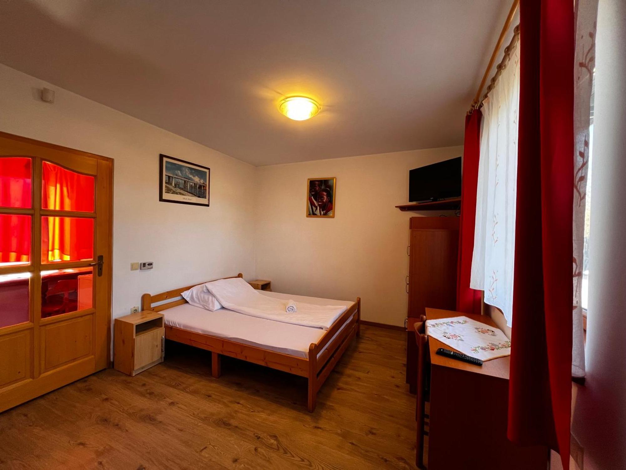 Aqua Thermal Soterapia Es Apartmanhaz Puspokladany Экстерьер фото