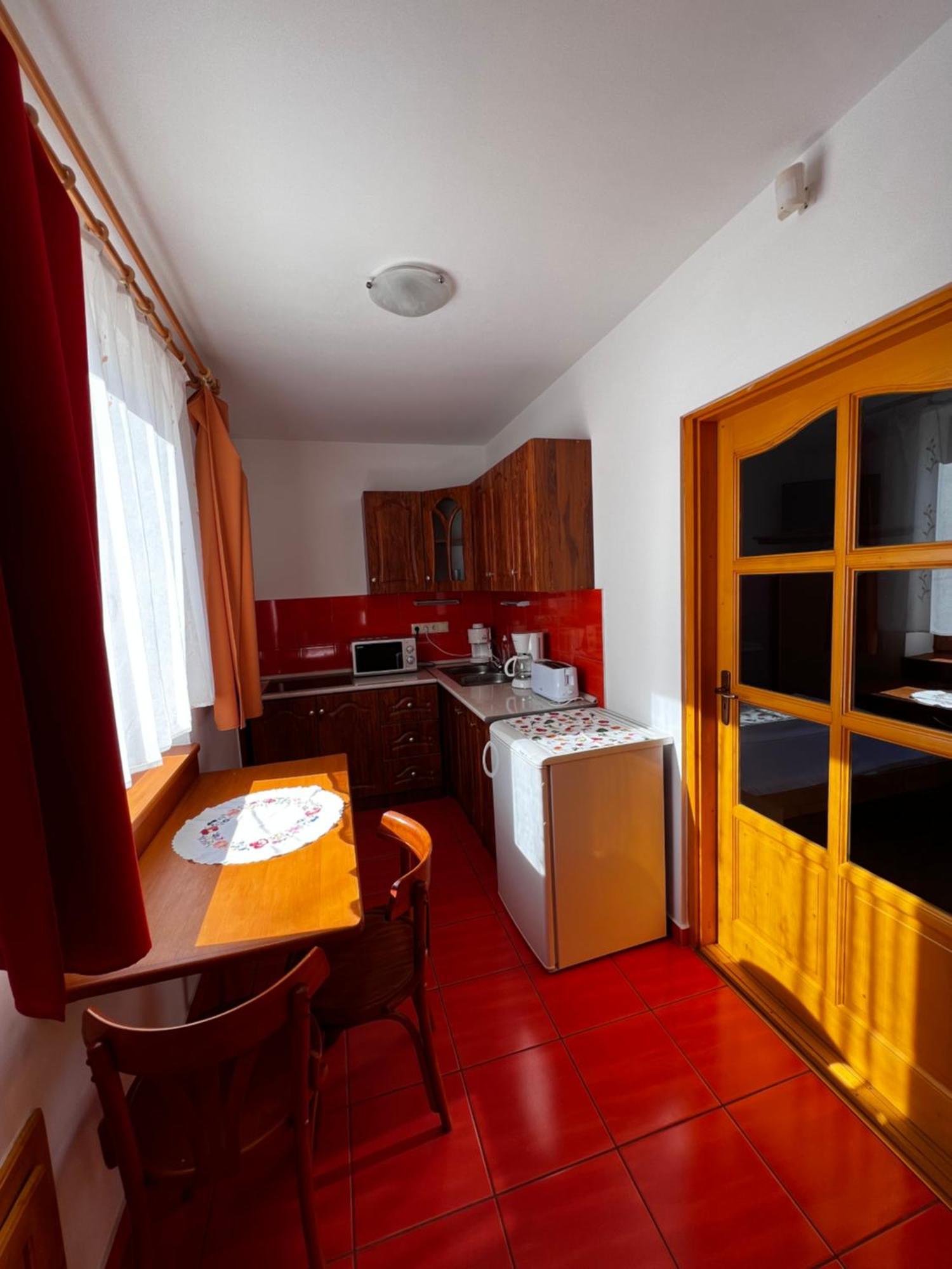 Aqua Thermal Soterapia Es Apartmanhaz Puspokladany Экстерьер фото
